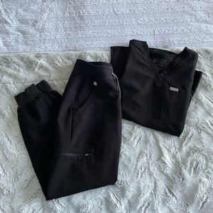 Women’s Figs Black Scrubs